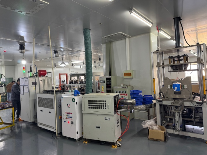 Groove expansion machine